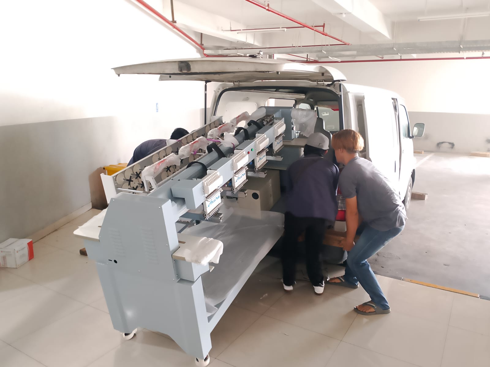 Done Pengiriman 1 unit mesin bordir Azura 4 Kepala. Tujuan Pulau Jawa.